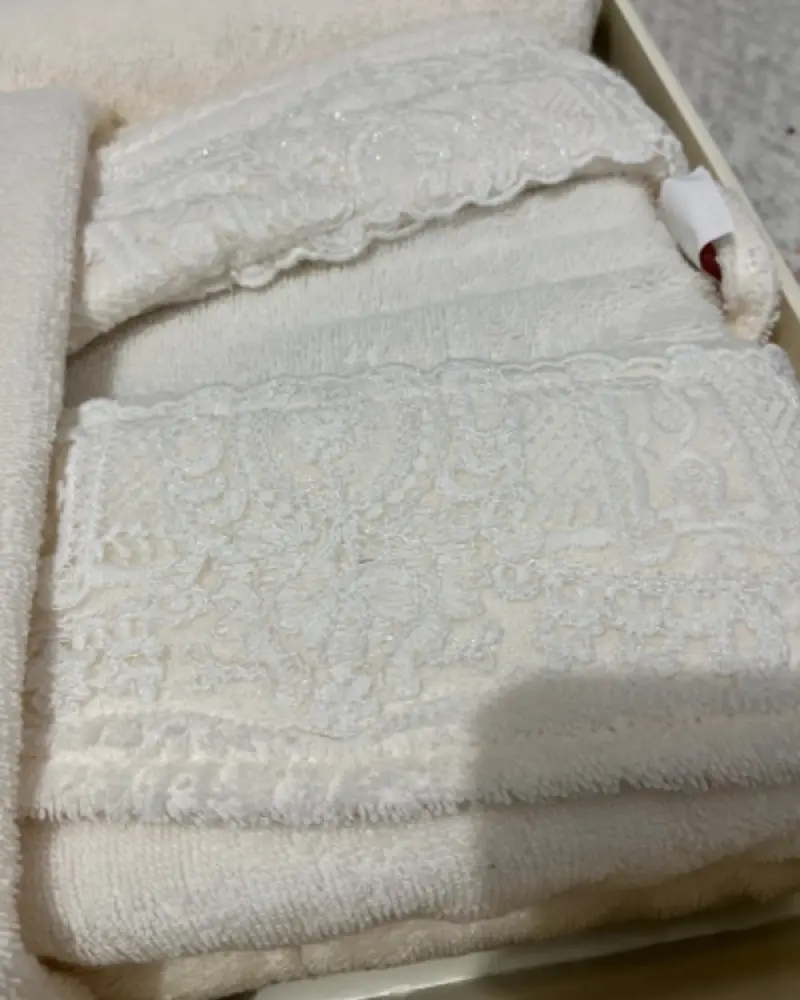 ست عروس و داماد حوله دوقلو مارک ازدیلک -گلدوزی شده -7